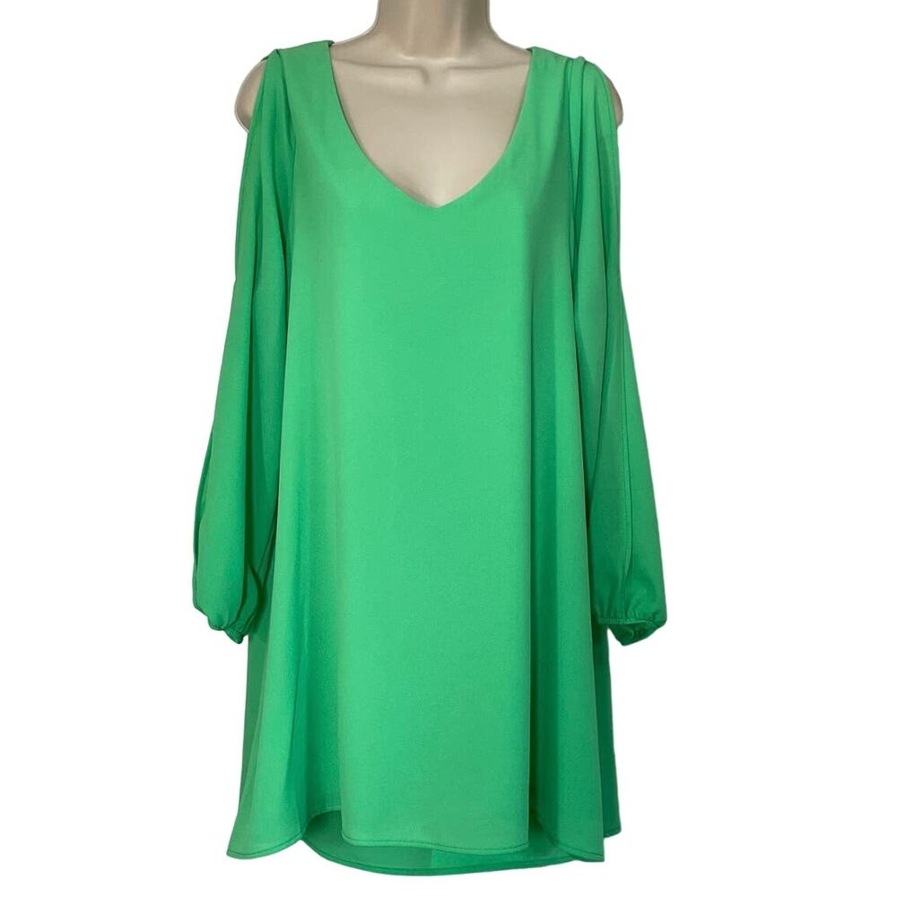 Spring Green Short Dress, Long Sleeve, slits to show tan, Flowy, Size Small